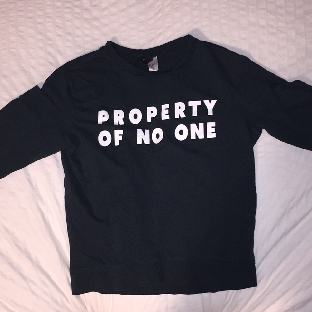 green long sleeve shirt
